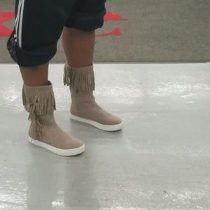 Meet your Posher, Shyra