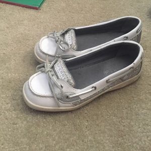Kids sperrys size 4.5