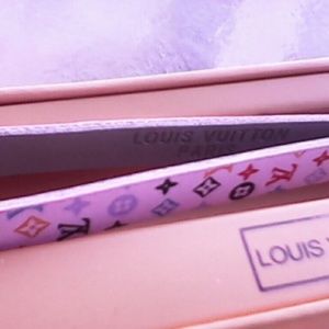 new in box louis Vuitton charm