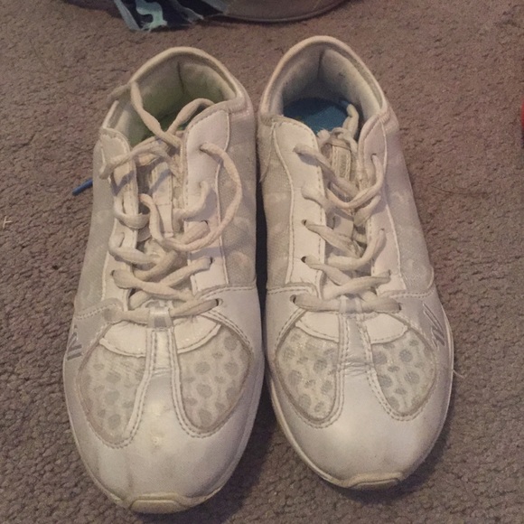 Varsity cheer shoes