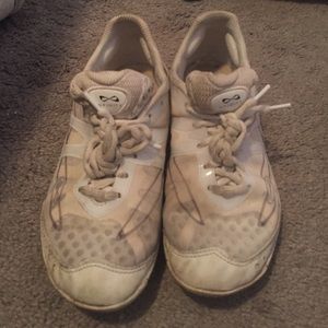 Nfinity cheer shoes
