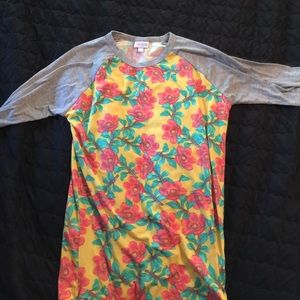 Lularoe Randy Tee