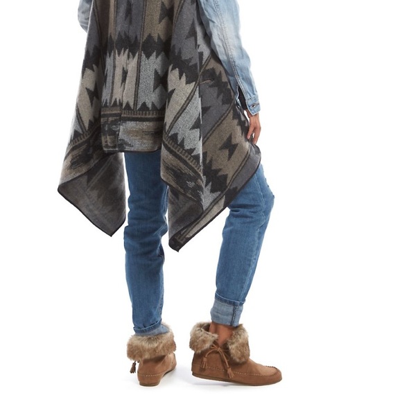 🎀DEAL🎀 | Madden Girl | Boho Fur Moccasin Booties - Picture 2 of 4