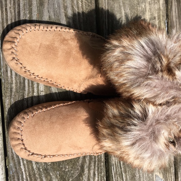 🎀DEAL🎀 | Madden Girl | Boho Fur Moccasin Booties - Picture 4 of 4