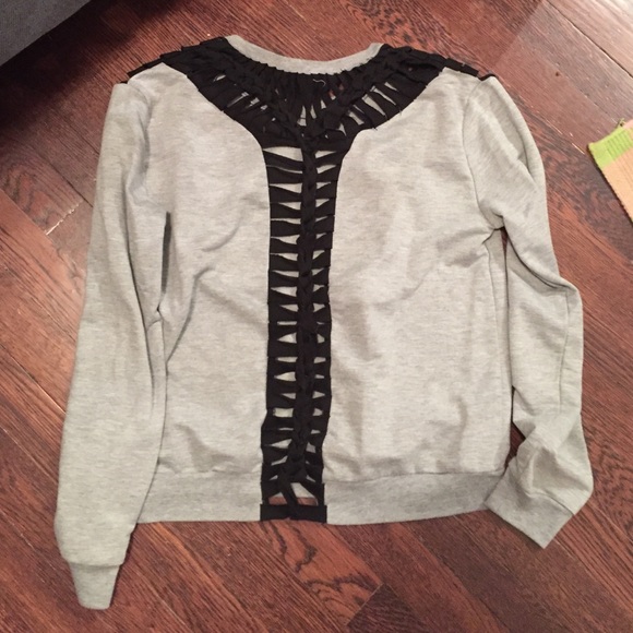 Urban Outfitters Grey Black Shirt - Picture 3 of 3