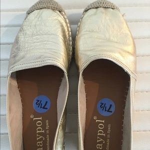 Gold colored Maypol espadrilles from Spain