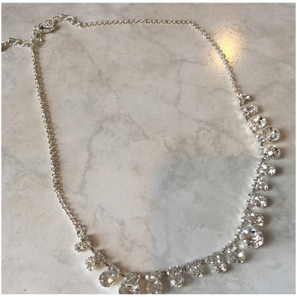 Necklace With Rhinestones - Picture 3 of 4