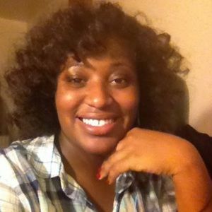 Meet your Posher, Moniqua