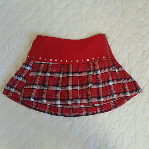 Red plaid skort