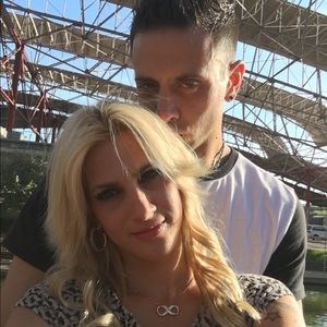 Meet your Posher, Glenda