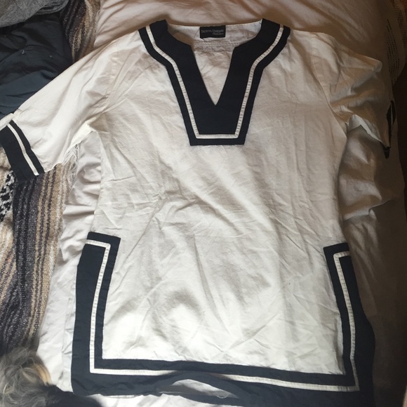 Preppy black and white blouse - Picture 2 of 3