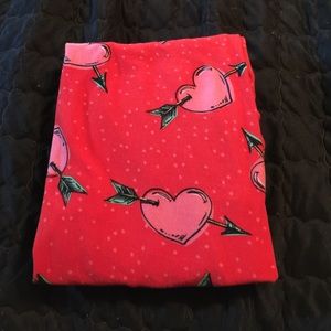 Lularoe Hearts OS Leggings