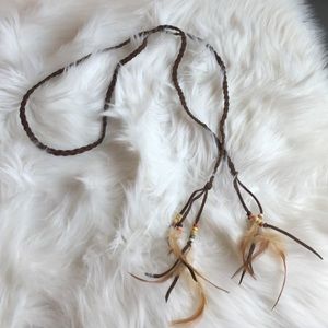 NWOT Adjustable head tie with feathers
