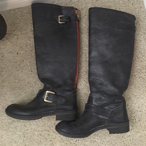 Black knee high STEVE MADDEN BOOTS w/ red zippers