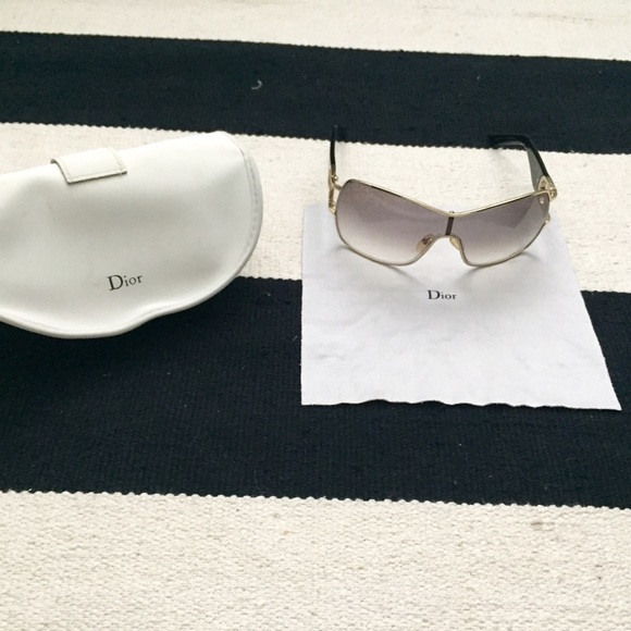 Dior mother of pearl aviators