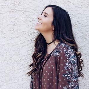 Meet your Posher, Alyssa