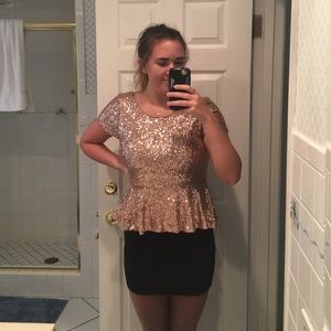rose gold sequin peplum top forever 21 - large