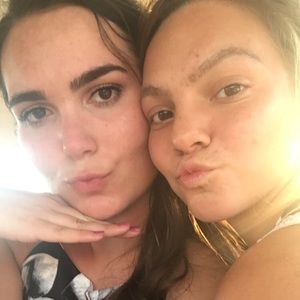 Meet your Posher, Macy