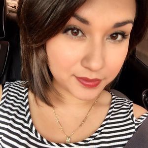 Meet your Posher, Jasmin