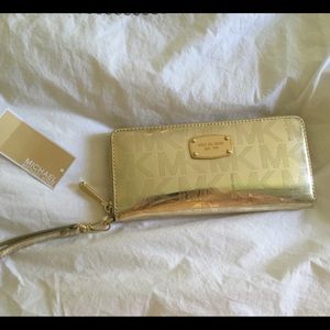 Gold Michael Kors Wallet/Wristlet