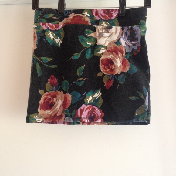 XXI Floral Miniskirt