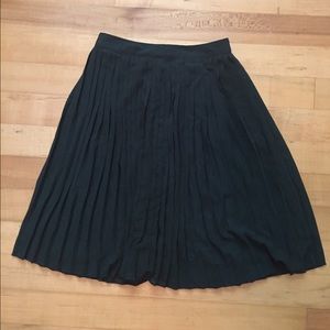 Dark olive high waisted skirt