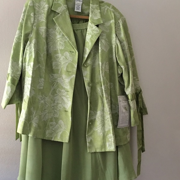Fancy Women's Suit