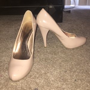 Nude pumps **Reduced price ***
