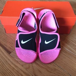 ❗️SOLD❗️NWT Nike Sunray Adjust 4 sandals