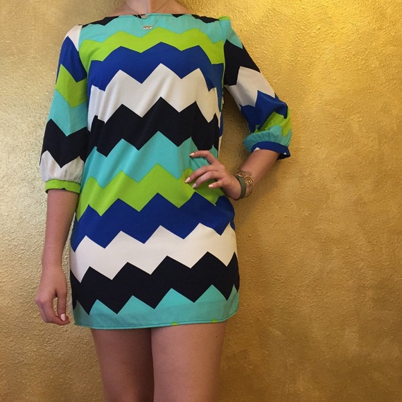 Blue/green/white chevron shift dress