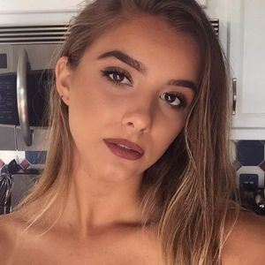 Meet your Posher, Michaela