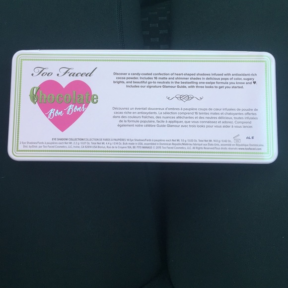 Too faced chocolate bar 🍫 - Picture 2 of 3