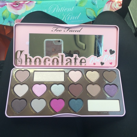 Too faced chocolate bar 🍫 - Picture 3 of 3