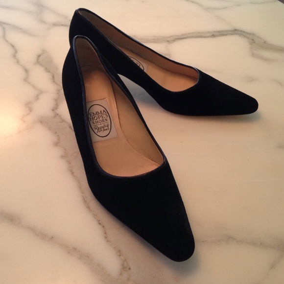Emma Hope velvet pumps