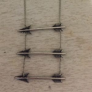 Arrow necklace