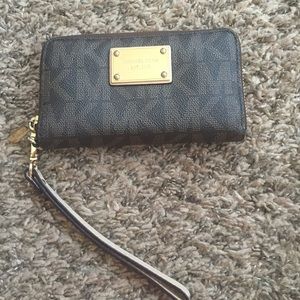 Michael Kors wallet