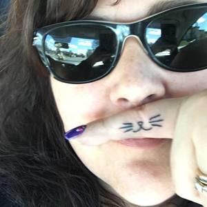 Meet your Posher, Liz