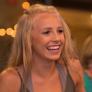 Meet your Posher, Carly