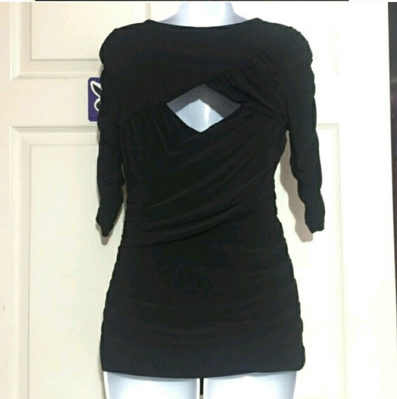 NWOT GUESS BLACK STRETCHABLE TOP - Picture 2 of 4
