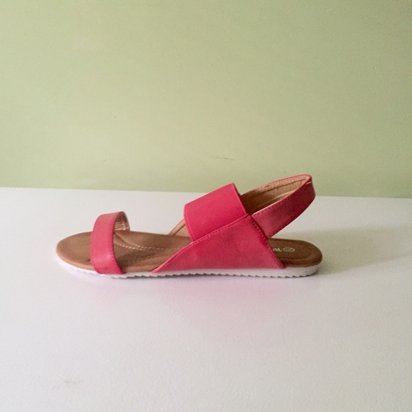 Not Your Ordinary Sandal - Picture 1 of 3