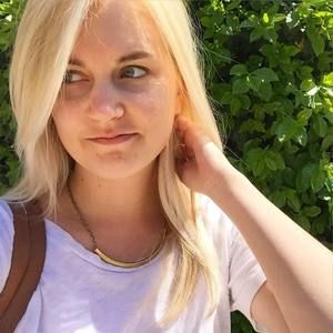 Meet your Posher, Lara