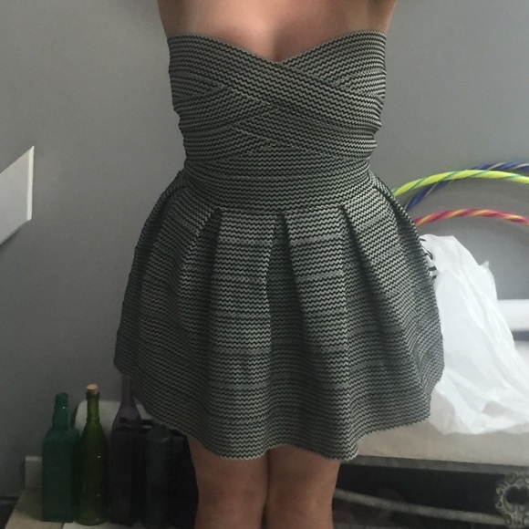 Black and white striped bandage dress
