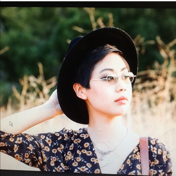 Vintage Japanese sunglasses - Picture 3 of 3