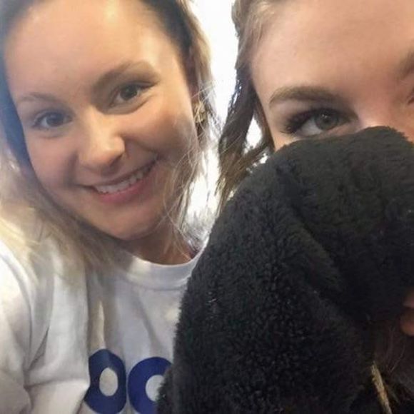 Meet your Posher, Ariana - Picture 1 of 1