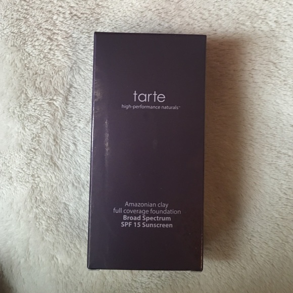Tarte Amazonian clay full coverage foundation