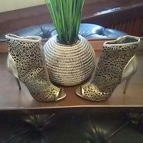 Gold and black peep toe ankle boot heels. - Picture 2 of 4