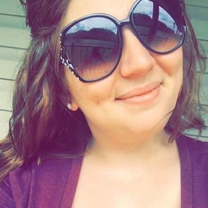 Meet your Posher, Casey