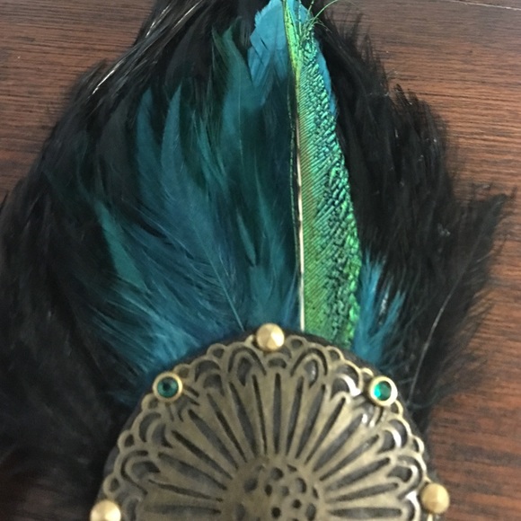 NWOT Peacock Feather Headband - Picture 2 of 4