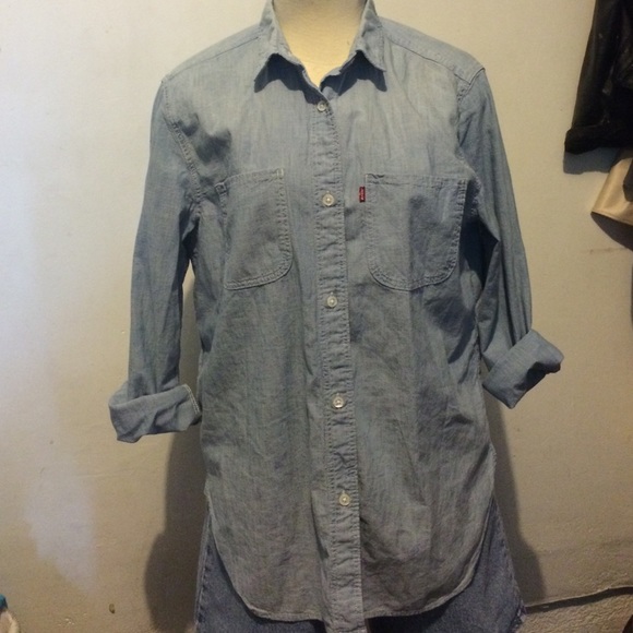 Levis Button Down Shirt