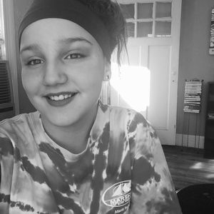 Meet your Posher, Adriana